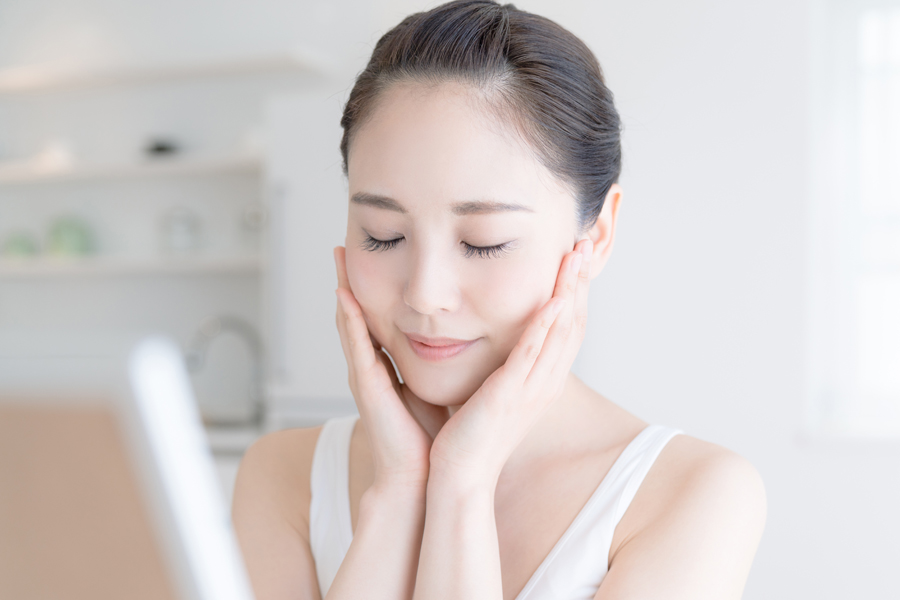 ベースメイクで毛穴を目立たせない!
