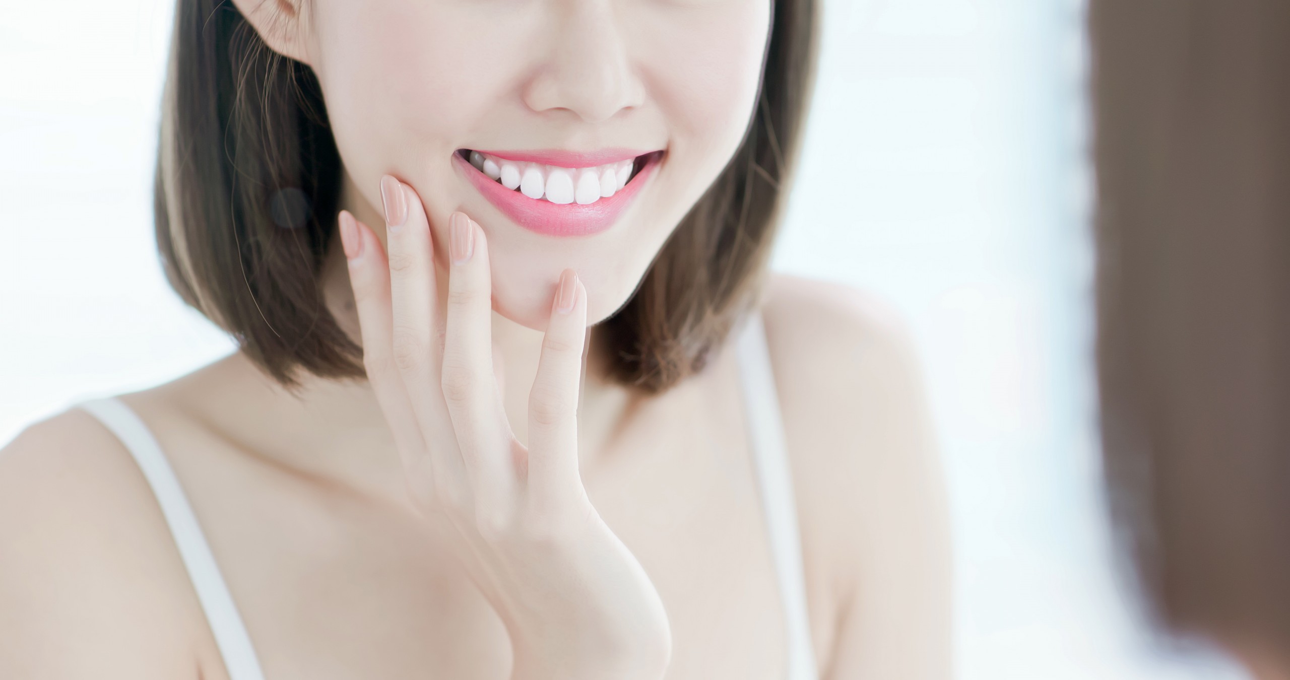 人中短縮メイクで小顔に